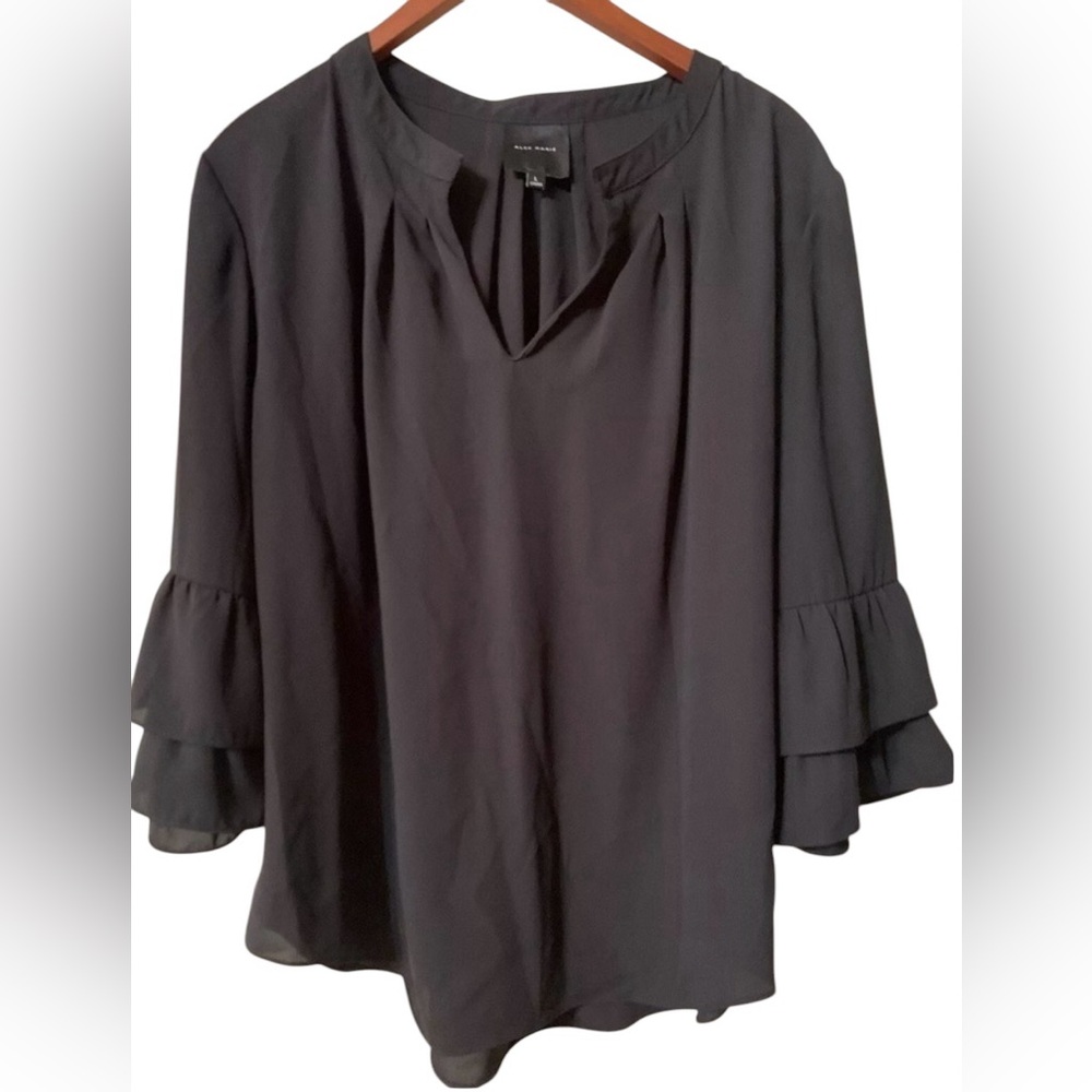 Amex Marie loose fit 3/4 ruffled sleeve pullover blouse